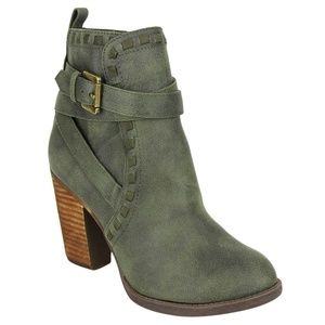 NWT Not Rated Boots Violeta Green Ankle
